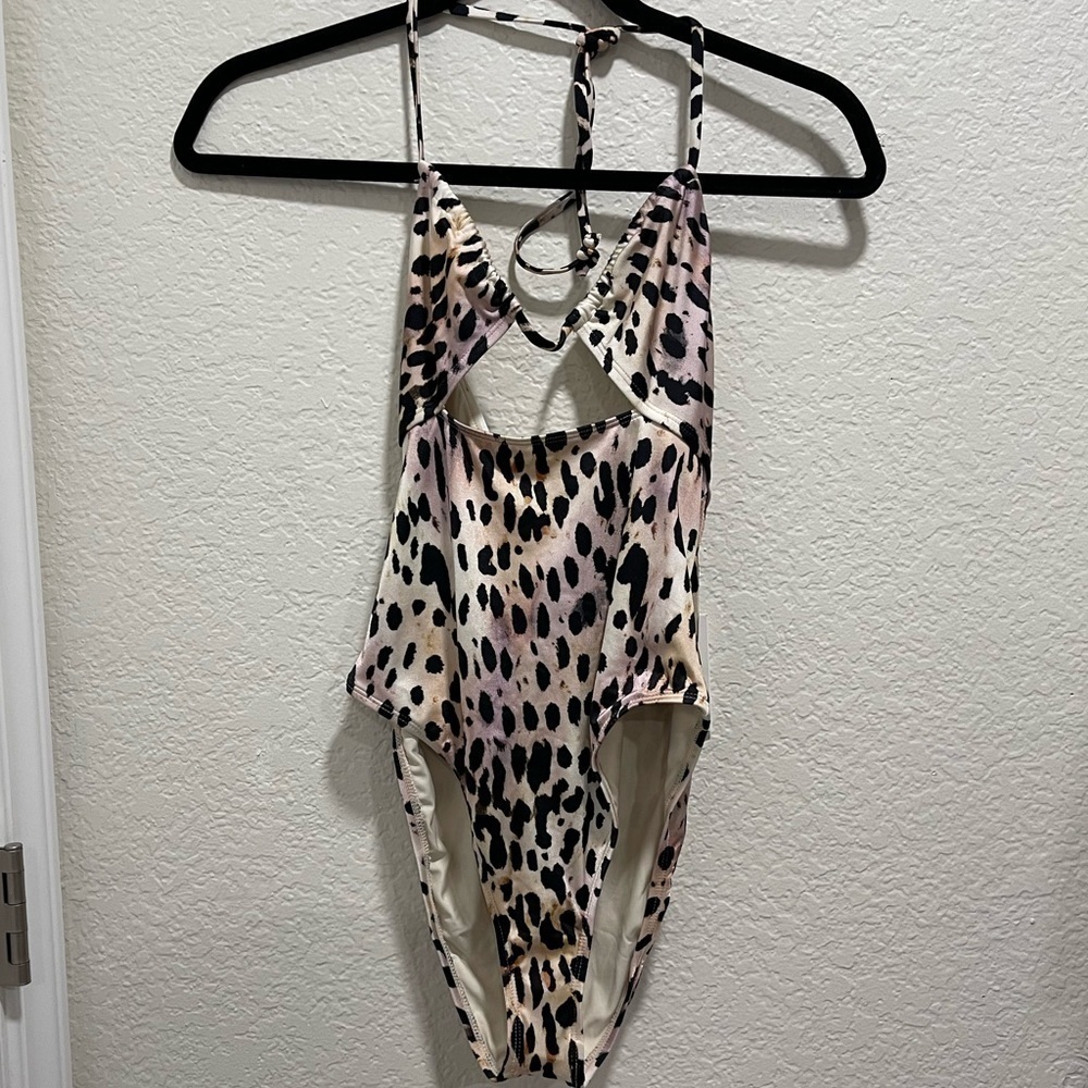 GOOD American Ruched Halter One-Piece Swimsuit in Cheetah Rose Print - Picture 4 of 10